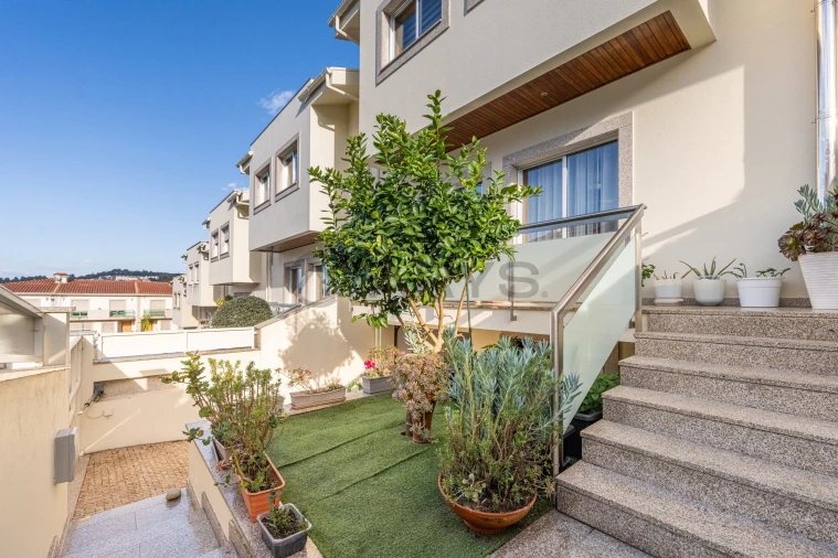 Moradia T4 para Venda em Ferreiros e Gondizalves Foto 8