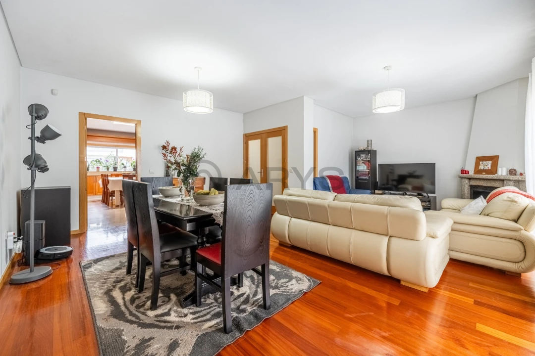 Moradia T4 para Venda em Ferreiros e Gondizalves Foto 5