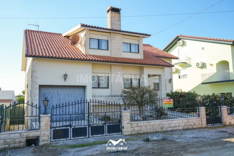 Moradia T5 para Venda em Midões Foto 1