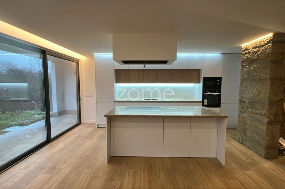 Moradia T3 para Venda em Ribeira Foto 16