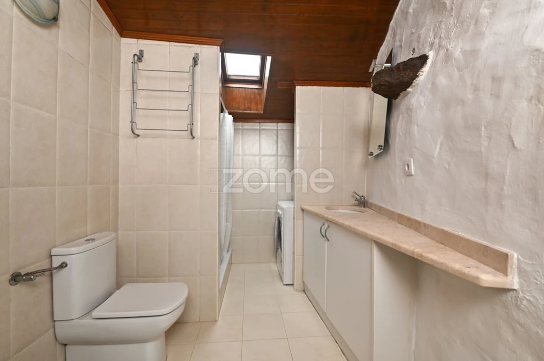 Moradia T3 para Venda em Igreja Nova e Cheleiros Foto 18