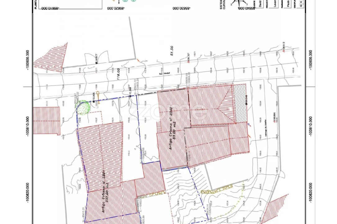 Moradia T3 para Venda em Igreja Nova e Cheleiros Foto 26