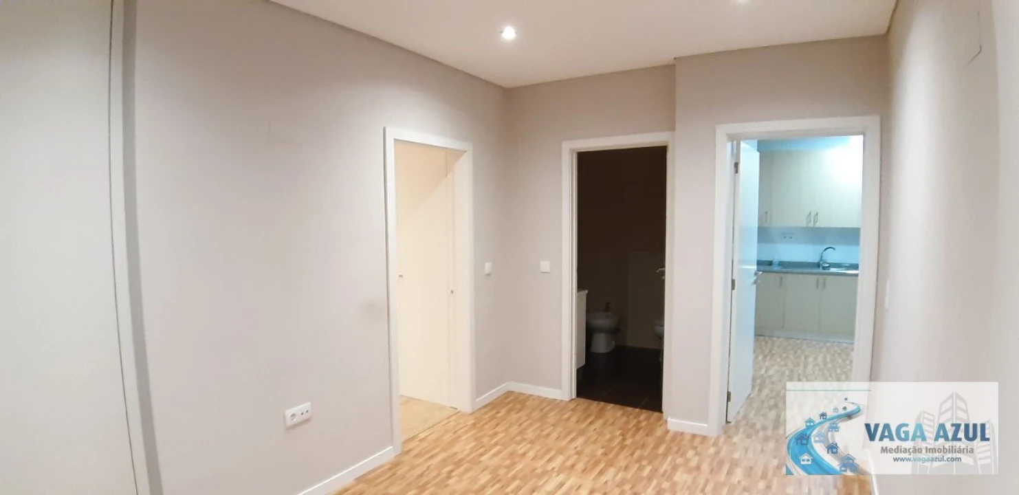 Apartamento T1 para Arrendamento em Rio Tinto Foto 8