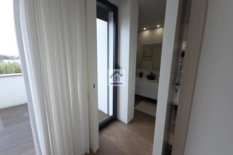 Moradia T3 para Venda em Vila Chã Foto 17