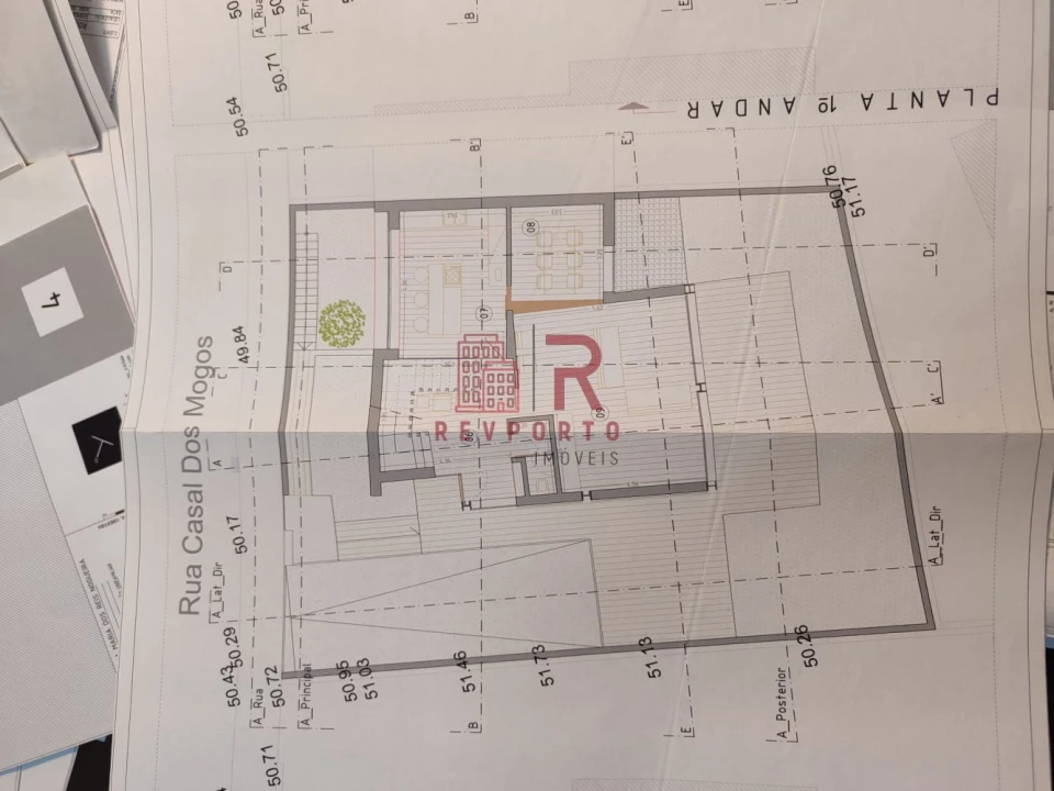 Terreno para Venda em Cidade da Maia Foto 6