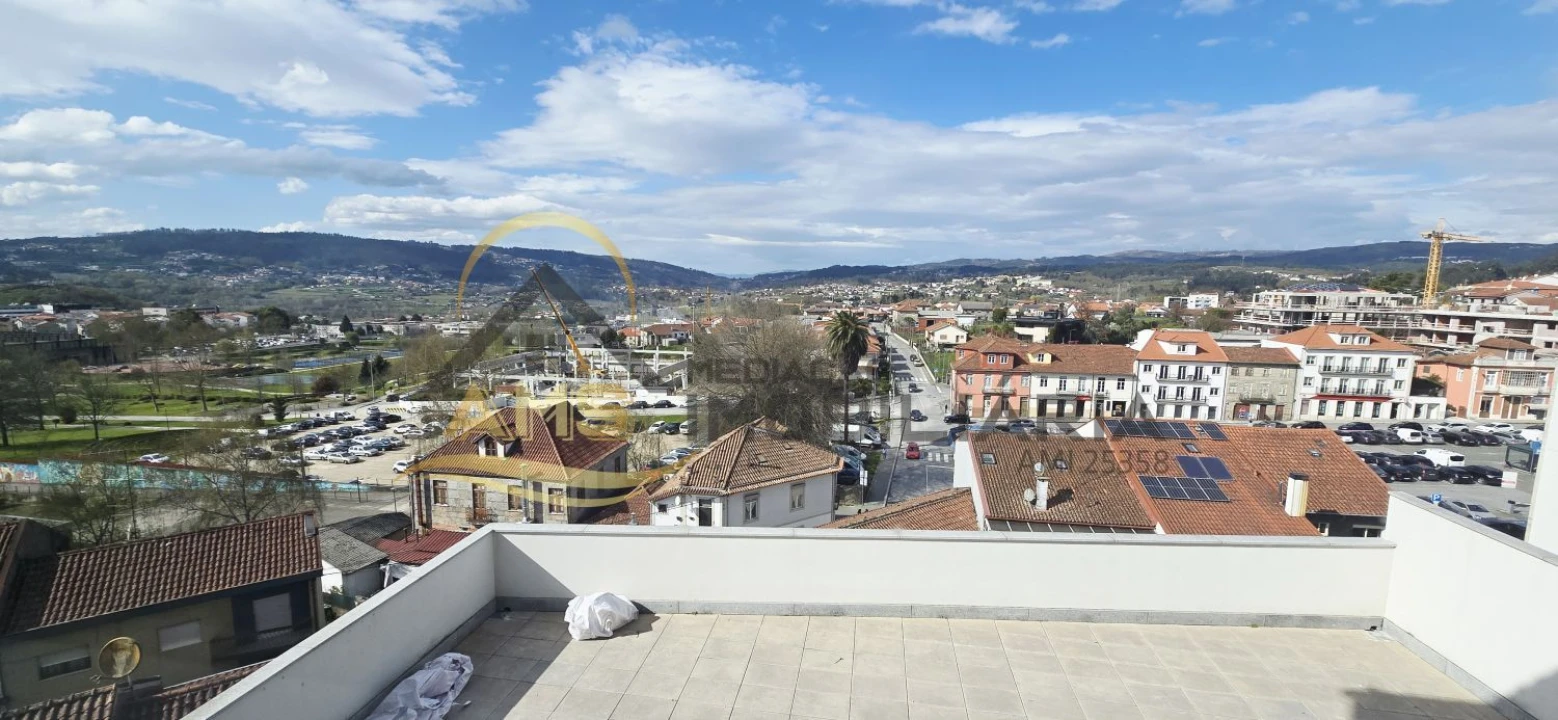 Apartamento T3 para Venda em Fafe Foto 23