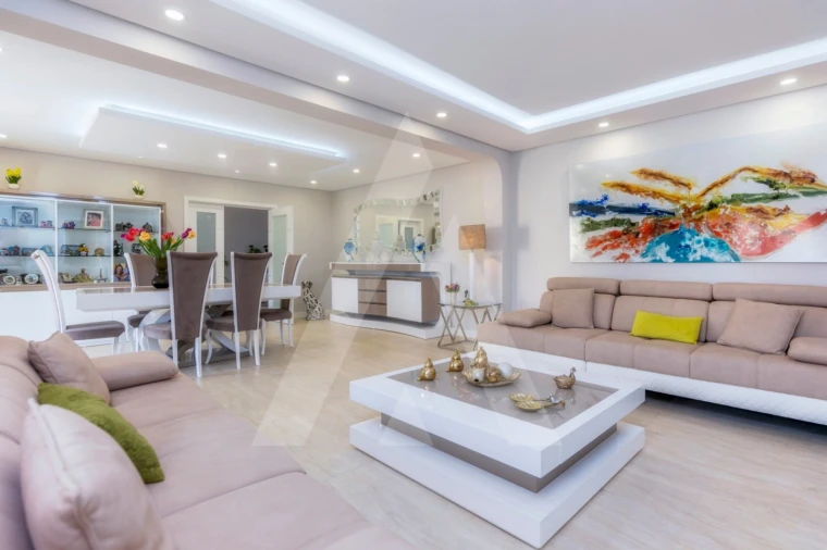 Moradia T4 para Venda em Quarteira Foto 9