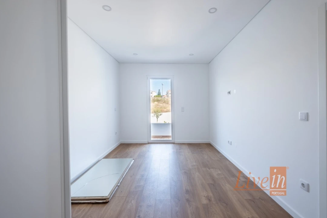 Apartamento T2 para Venda em Ericeira Foto 9