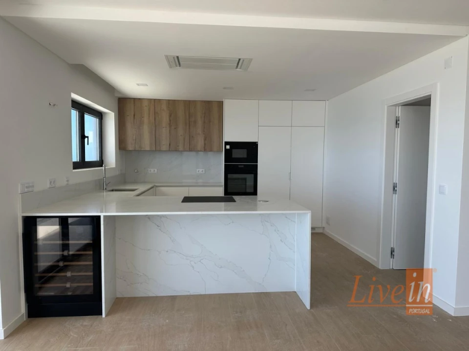 Moradia T4 para Venda em Ericeira Foto 11