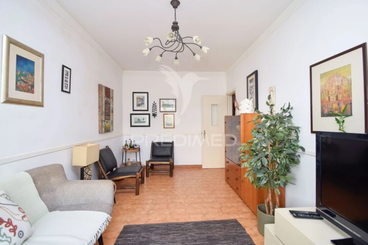 Apartamento T3 para Venda em Carcavelos e Parede Foto 13