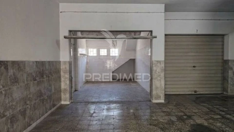 Garagem para Venda em Baixa da Banheira e Vale da Amoreira