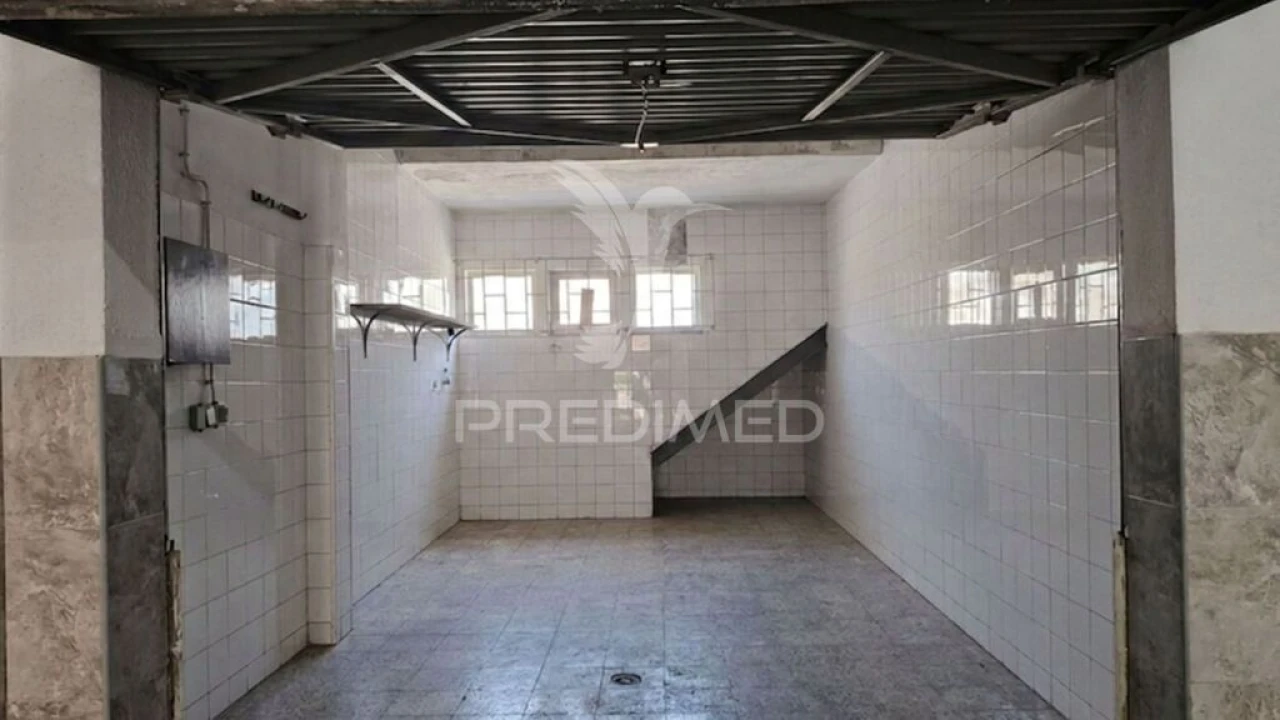 Garagem para Venda em Baixa da Banheira e Vale da Amoreira Foto 8