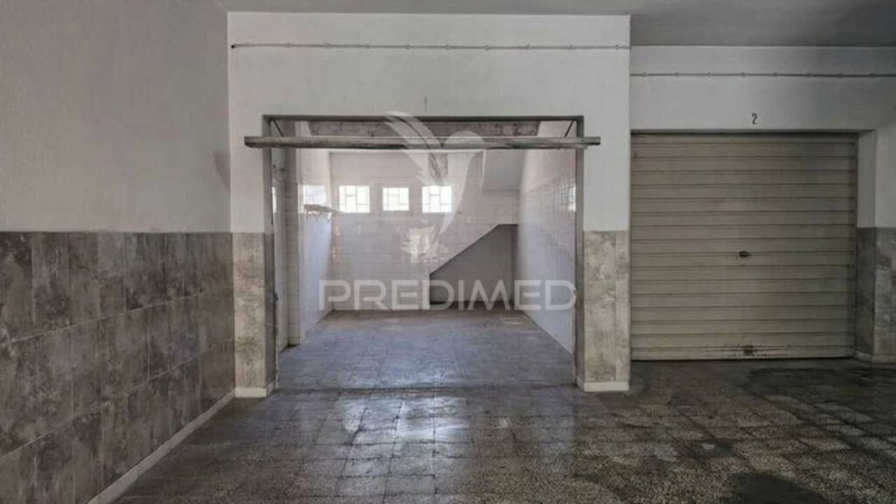 Garagem para Venda em Baixa da Banheira e Vale da Amoreira Foto 14