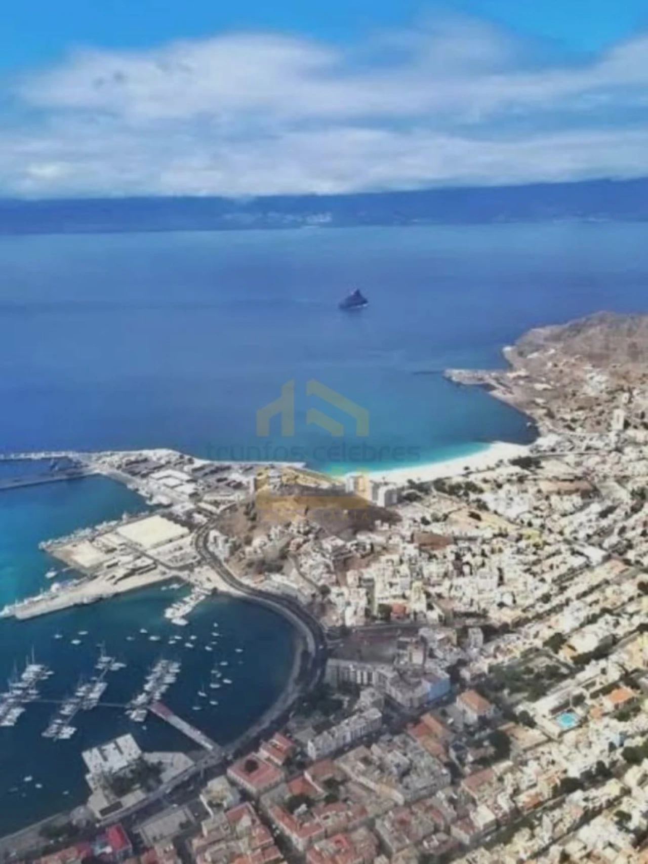 Apartamento T3 para Venda em Mindelo Foto 14