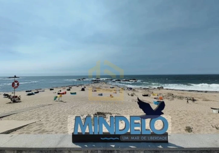 Apartamento T3 para Venda em Mindelo Foto 1