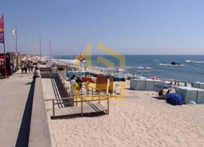 Apartamento T3 para Venda em Mindelo Foto 16