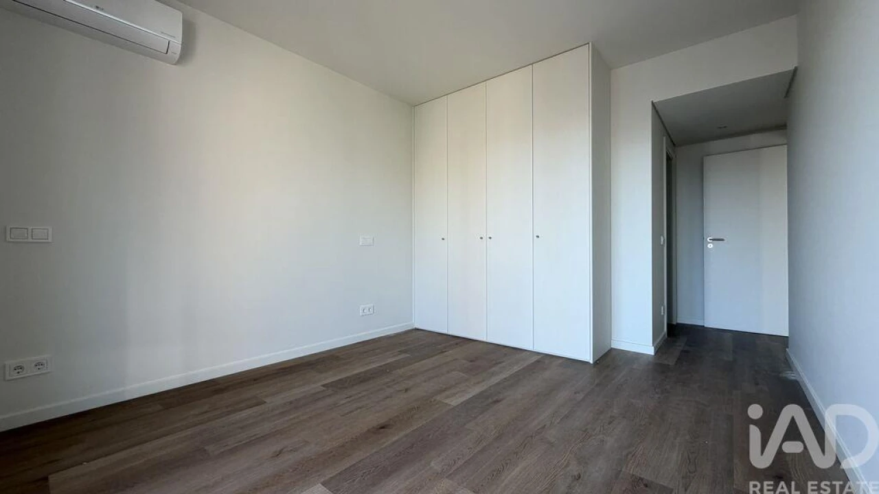 Apartamento T2 para Venda em Algés, Linda-A-Velha e Cruz Quebrada-Dafundo Foto 18