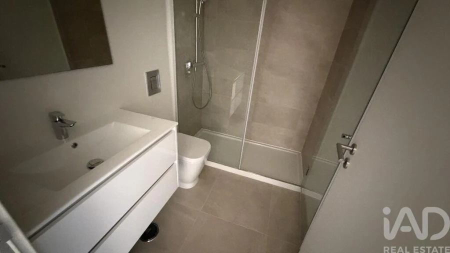 Apartamento T2 para Venda em Algés, Linda-A-Velha e Cruz Quebrada-Dafundo Foto 21