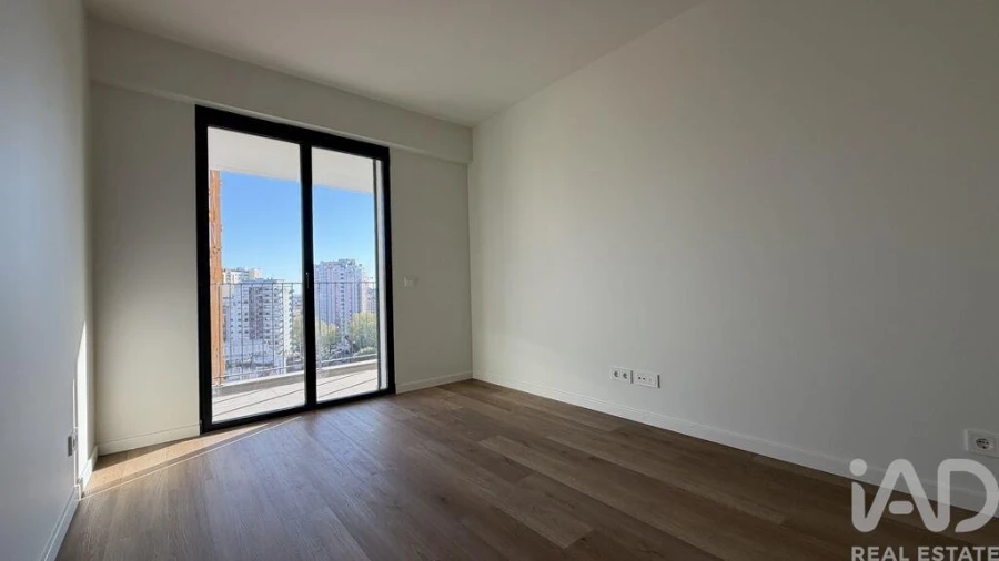 Apartamento T2 para Venda em Algés, Linda-A-Velha e Cruz Quebrada-Dafundo Foto 16