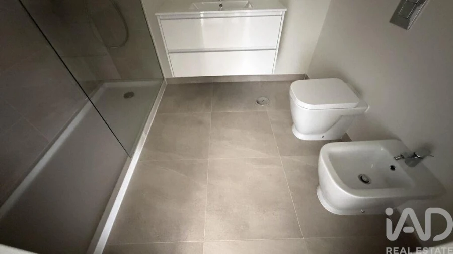 Apartamento T2 para Venda em Algés, Linda-A-Velha e Cruz Quebrada-Dafundo Foto 20