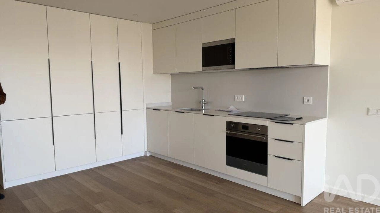 Apartamento T2 para Venda em Algés, Linda-A-Velha e Cruz Quebrada-Dafundo Foto 10