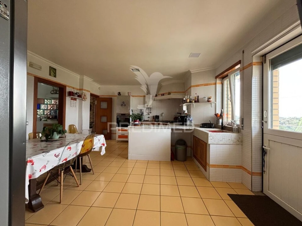 Moradia T4 para Venda em Carvalhal Benfeito Foto 10