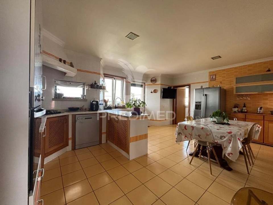 Moradia T4 para Venda em Carvalhal Benfeito Foto 7