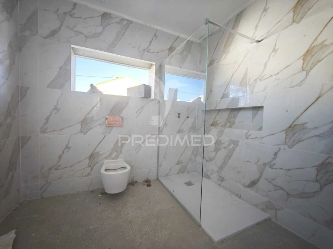 Moradia T4 para Venda em Salvaterra de Magos e Foros de Salvaterra Foto 11