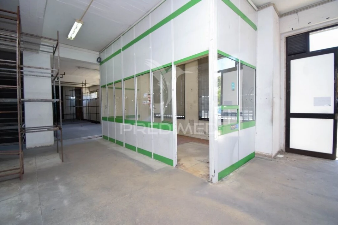 Loja para Venda em Queluz e Belas Foto 13