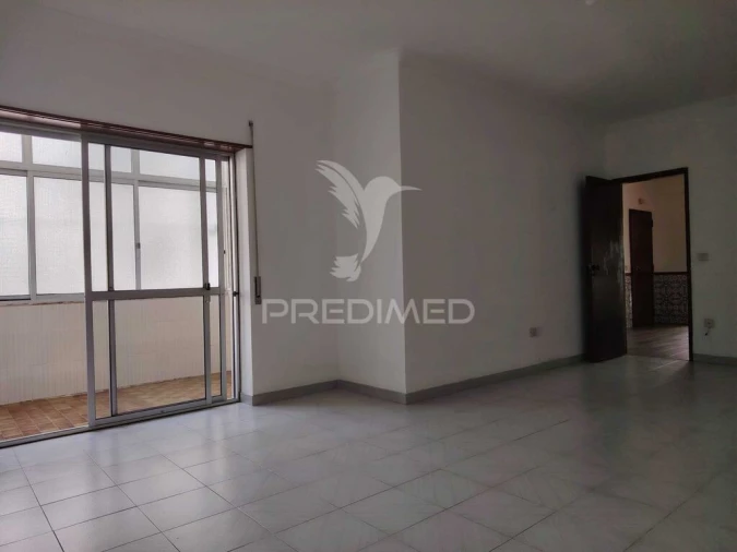 Apartamento T2 para Venda em Baixa da Banheira e Vale da Amoreira Foto 2