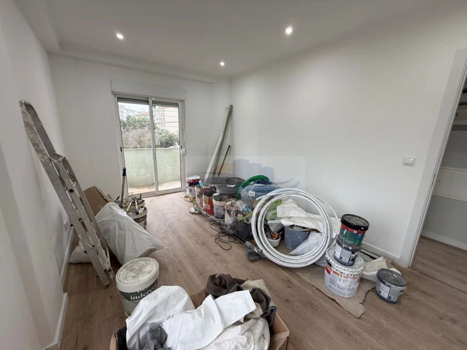 Apartamento T2 para Venda em Falagueira-Venda Nova Foto 7