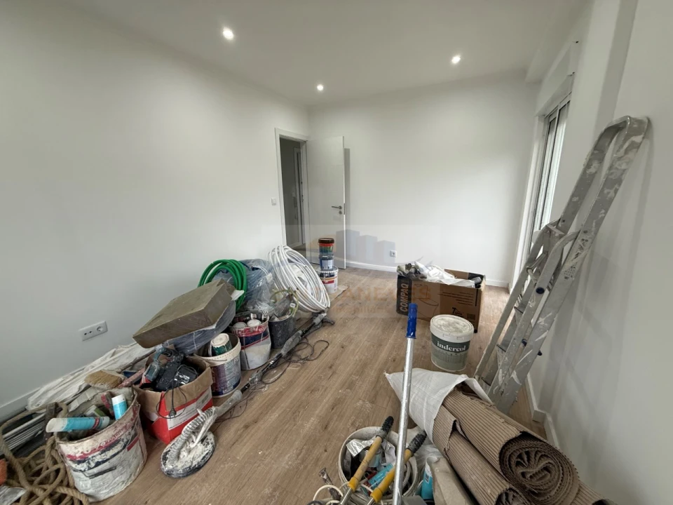 Apartamento T2 para Venda em Falagueira-Venda Nova Foto 8