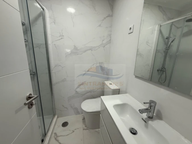 Apartamento T2 para Venda em Falagueira-Venda Nova Foto 2