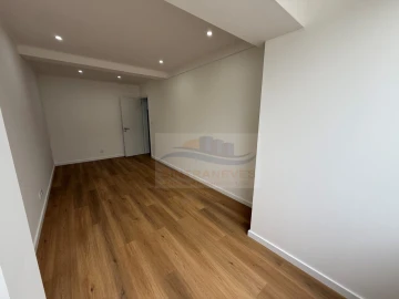 Apartamento T2 para Venda em Águas Livres