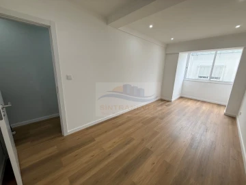 Apartamento T2 para Venda em Águas Livres