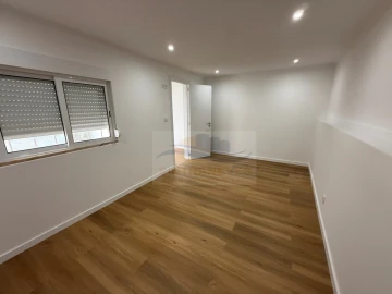 Apartamento T2 para Venda em Águas Livres