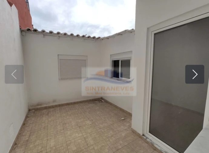 Apartamento T2 para Venda em Águas Livres Foto 2