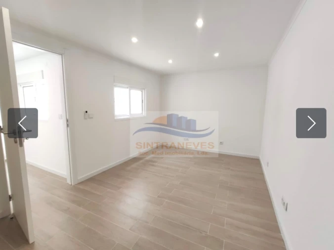 Apartamento T2 para Venda em Águas Livres Foto 5