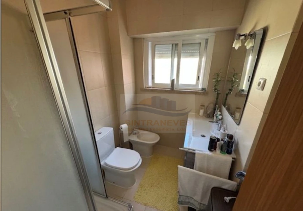 Apartamento T2 para Venda em Venteira Foto 4