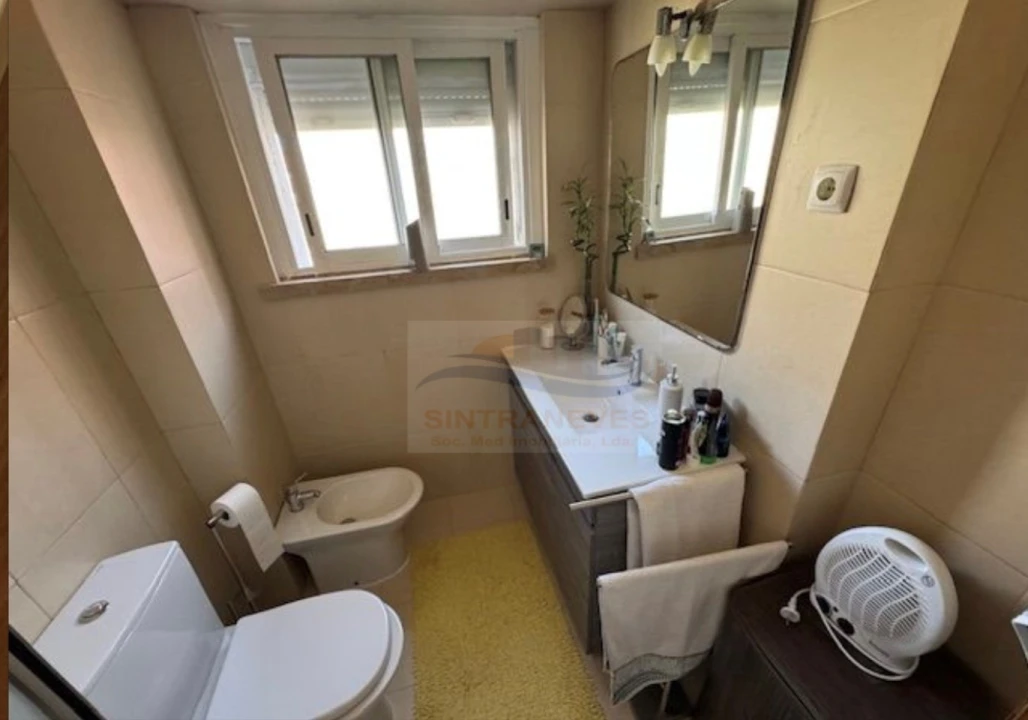 Apartamento T2 para Venda em Venteira Foto 9