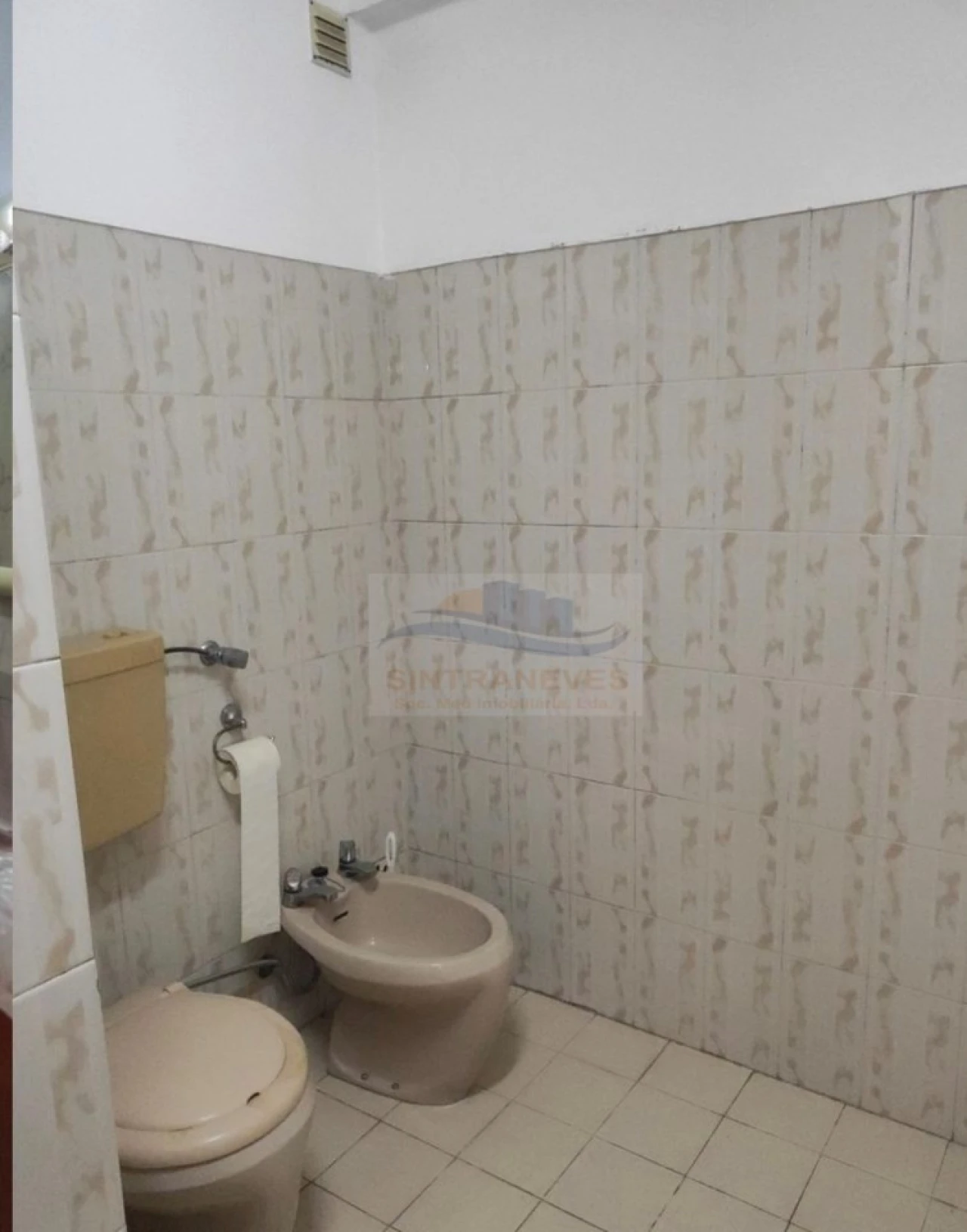 Apartamento T3 para Venda em Águas Livres Foto 9