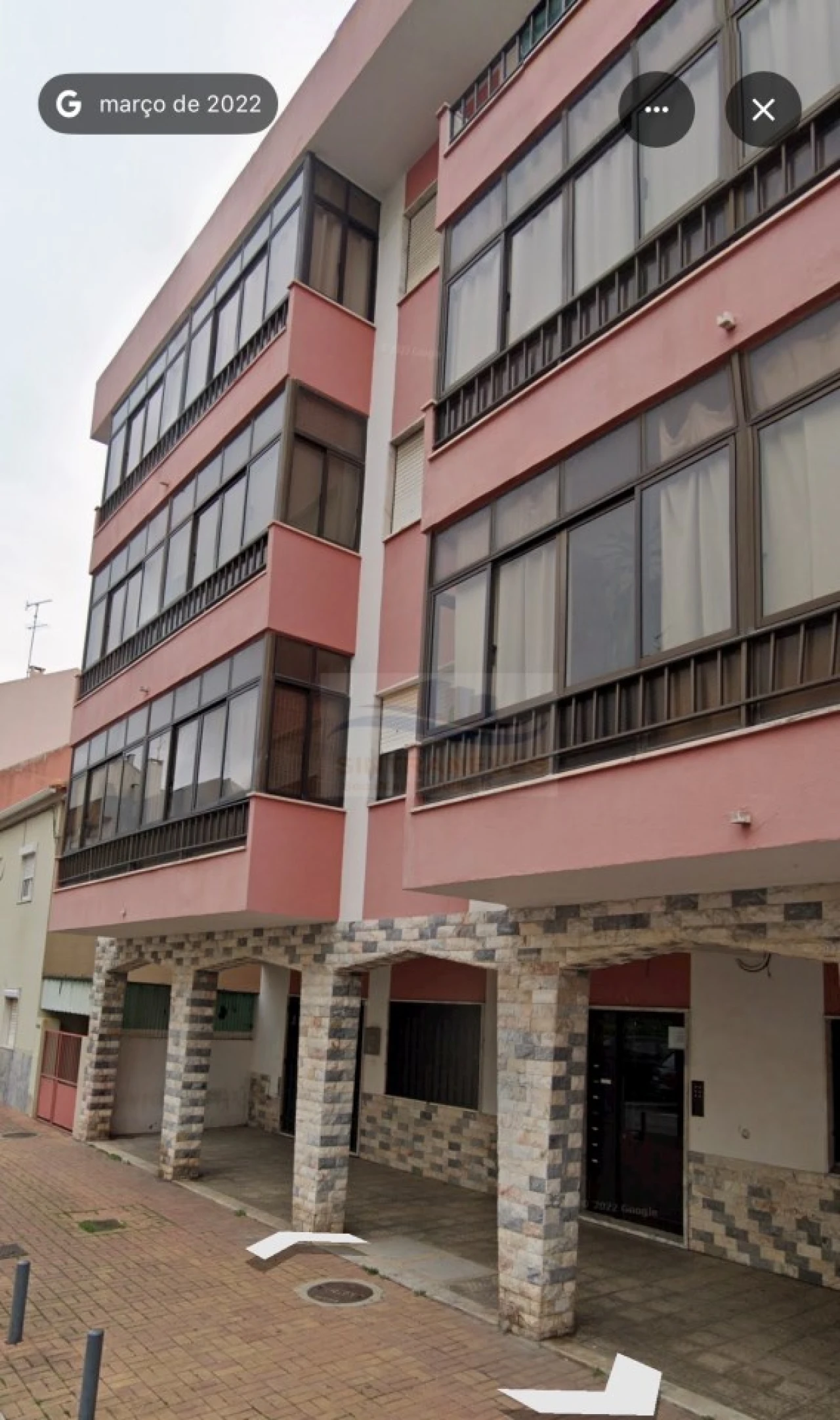 Apartamento T3 para Venda em Águas Livres Foto 1