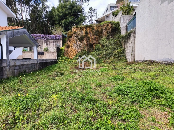 Terreno para Venda em Foz do Sousa e Covelo Foto 2
