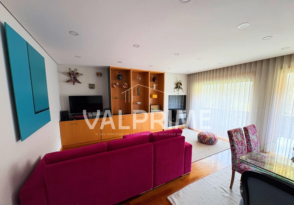 Apartamento T2 para Venda em Valongo Foto 12