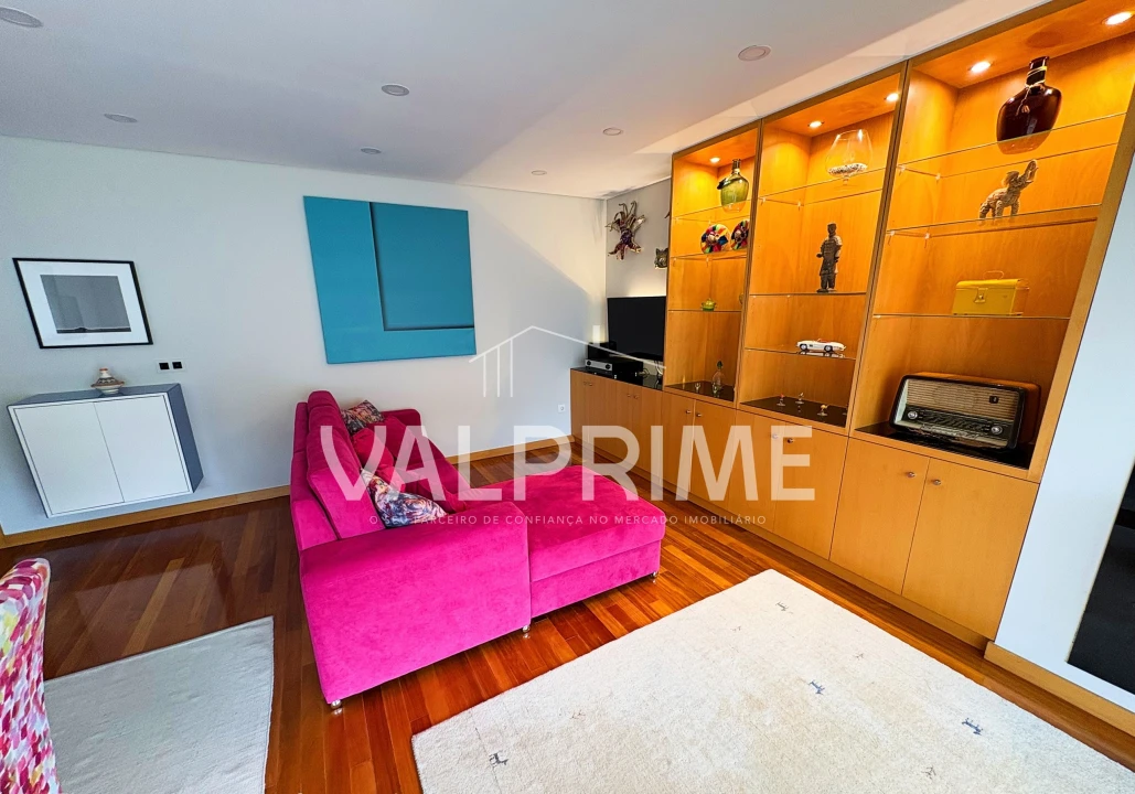 Apartamento T2 para Venda em Valongo Foto 17