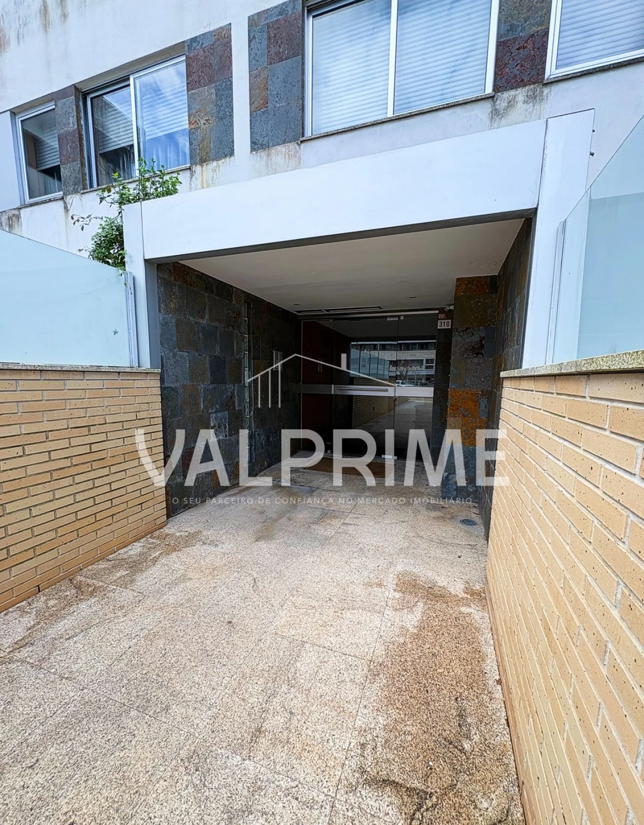 Apartamento T2 para Venda em Valongo Foto 46