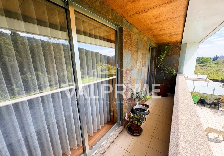 Apartamento T2 para Venda em Valongo Foto 31