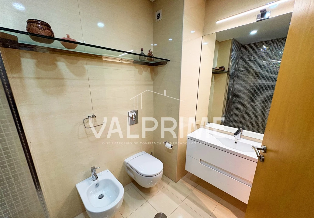 Apartamento T2 para Venda em Valongo Foto 25