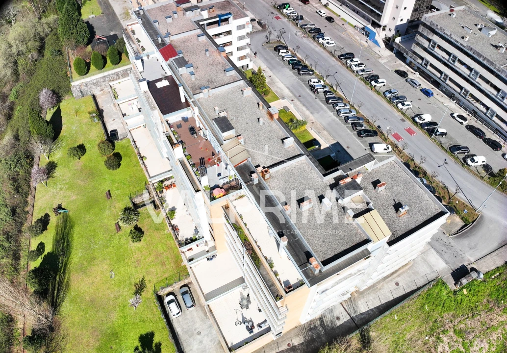 Apartamento T2 para Venda em Valongo Foto 36