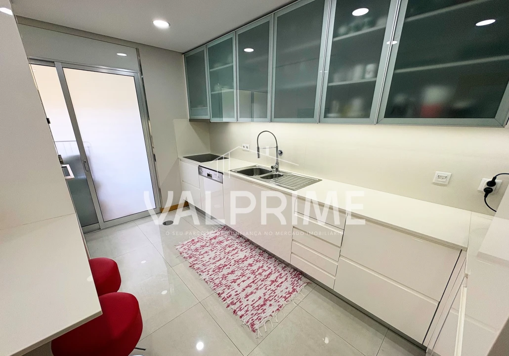 Apartamento T2 para Venda em Valongo Foto 8